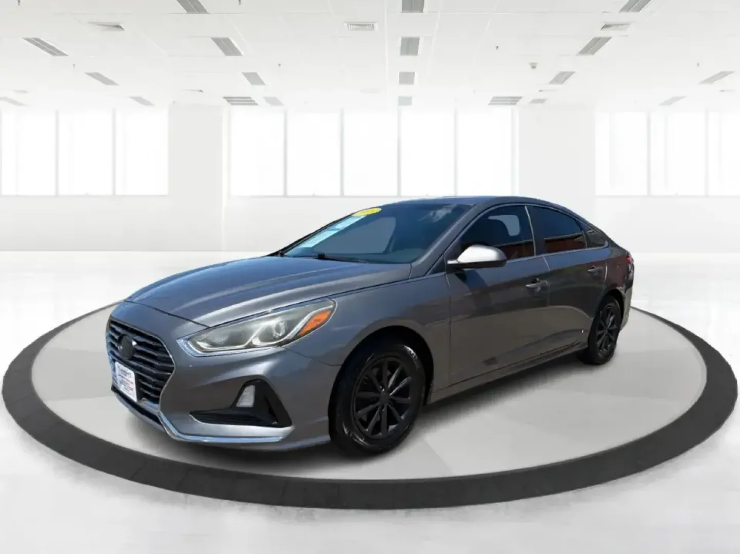 2018 Hyundai Sonata Eco (5NPE24AA3JH) with an 1.6L L4 DOHC 16V TURBO engine, 7A transmission, located at 1951 S Dayton Lakeview Rd., New Carlisle, OH, 45344, (937) 908-9800, 39.890999, -84.050255 - Need a smart, fuel-friendly sedan for a long commute to Dayton, a weekend run to Springfield, or daily school-and-grocery duty around Clark County? This 2018 Hyundai Sonata ECO is built for real life: comfortable for highway miles, easy to park in town, and efficient enough to keep your routine movi- Photo#8