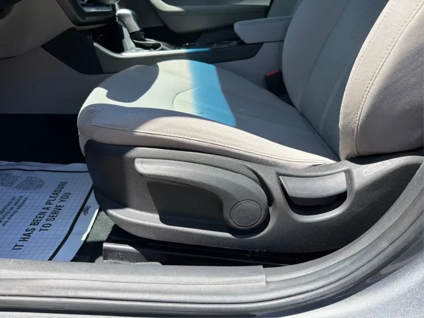 2018 Hyundai Sonata Eco (5NPE24AA3JH) with an 1.6L L4 DOHC 16V TURBO engine, 7A transmission, located at 1951 S Dayton Lakeview Rd., New Carlisle, OH, 45344, (937) 908-9800, 39.890999, -84.050255 - Need a smart, fuel-friendly sedan for a long commute to Dayton, a weekend run to Springfield, or daily school-and-grocery duty around Clark County? This 2018 Hyundai Sonata ECO is built for real life: comfortable for highway miles, easy to park in town, and efficient enough to keep your routine movi- Photo#18