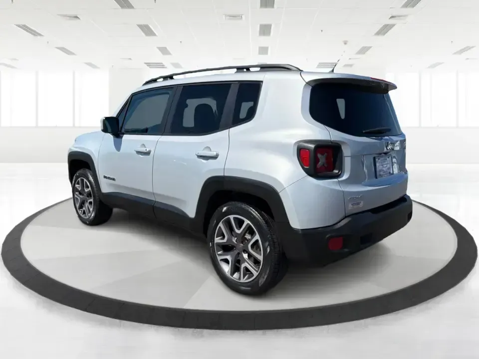 2015 Jeep Renegade Latitude (ZACCJBBT5FP) with an 2.4L L4 engine, 6-Speed Manual transmission, located at 1230 East Main St, Xenia, OH, 45385, (937) 908-9800, 39.688026, -83.910172 - Weekend adventures, snowy commutes, and day-to-day errands around Greene County feel a lot more fun when you're driving something that's compact, capable, and easy to live with. This 2015 Jeep Renegade Latitude is built for drivers who want SUV versatility without the full-size footprint-perfect for - Photo#4