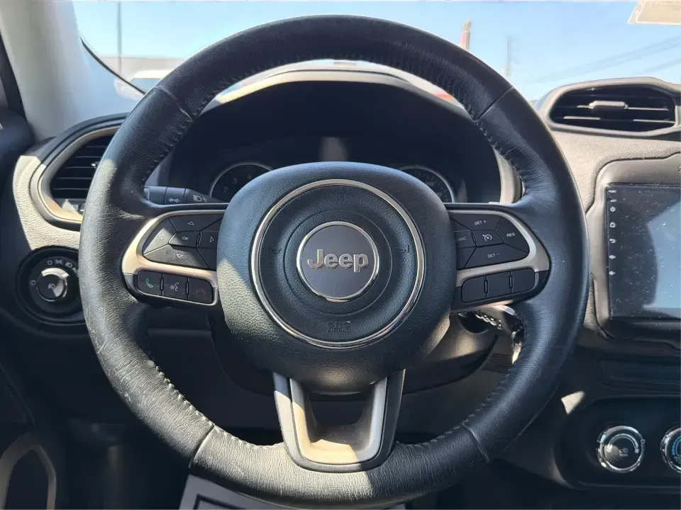 2015 Jeep Renegade Latitude (ZACCJBBT5FP) with an 2.4L L4 engine, 6-Speed Manual transmission, located at 1230 East Main St, Xenia, OH, 45385, (937) 908-9800, 39.688026, -83.910172 - Weekend adventures, snowy commutes, and day-to-day errands around Greene County feel a lot more fun when you're driving something that's compact, capable, and easy to live with. This 2015 Jeep Renegade Latitude is built for drivers who want SUV versatility without the full-size footprint-perfect for - Photo#16