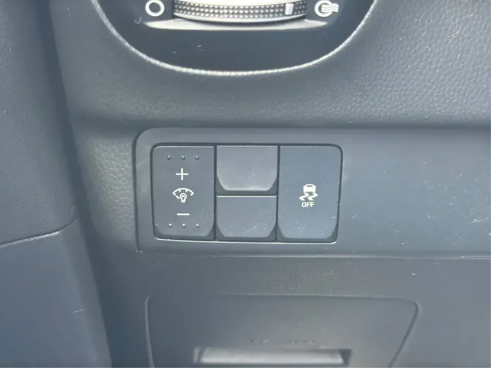 2016 Kia Soul + (KNDJP3A5XG7) with an 2.0L L4 DOHC 16V engine, 6A transmission, located at 401 Woodman Dr, Riverside, OH, 45431, (937) 908-9800, 39.760899, -84.123421 - Need a city-friendly ride that makes daily life easier-school drop-offs, a long commute to Wright-Patterson AFB, or quick weekend runs for coffee and groceries-without feeling like you're driving something ordinary? This 2016 Kia Soul + in Solar Yellow brings standout style, hatchback versatility, a - Photo#16