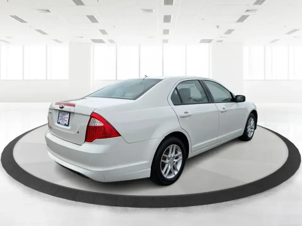 2012 Ford Fusion S (3FAHP0GA0CR) with an 2.5L L4 DOHC 16V engine, located at 8750 N County Rd 25A, Piqua, OH, 45356, (937) 908-9800, 40.164391, -84.232513 - Need a reliable commuter that still feels comfortable for weekend getaways and everyday errands around Troy? This 2012 Ford Fusion S sedan is a smart pick for drivers who want a dependable, easy-to-live-with car for trips down I75, quick runs to the Troy Community Center, or relaxed evenings cruisin- Photo#2