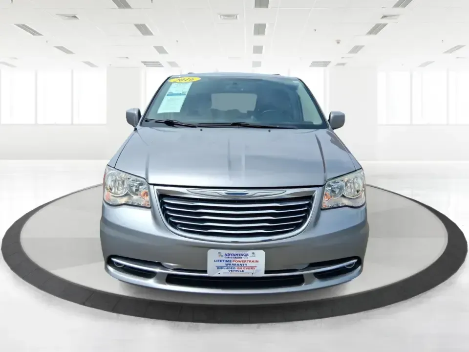 2016 Chrysler Town and Country Touring (2C4RC1BG4GR) with an 3.6L V6 DOHC 24V engine, 6A transmission, located at 1184 Kauffman Ave, Fairborn, OH, 45324, (937) 908-9800, 39.807072, -84.030914 - Load up the kids, the cooler, and the playlist-this 2016 Chrysler Town and Country Touring is built for real life in Fairborn, from school drop-offs and Wright-Patterson AFB commutes to weekend trips up I-675 and family days at Wright State University events. With its comfortable cabin, flexible s - Photo#7