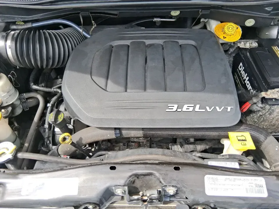 2016 Chrysler Town and Country Touring (2C4RC1BG4GR) with an 3.6L V6 DOHC 24V engine, 6A transmission, located at 1184 Kauffman Ave, Fairborn, OH, 45324, (937) 908-9800, 39.807072, -84.030914 - Load up the kids, the cooler, and the playlist-this 2016 Chrysler Town and Country Touring is built for real life in Fairborn, from school drop-offs and Wright-Patterson AFB commutes to weekend trips up I-675 and family days at Wright State University events. With its comfortable cabin, flexible s - Photo#11