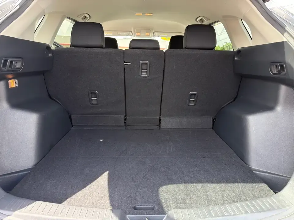 2014 Mazda CX-5 Touring (JM3KE2CYXE0) with an SKYACTIV-G 2.5L I-4 gasoline direct injection engine, 6-Speed Automatic transmission, located at 401 Woodman Dr, Riverside, OH, 45431, (937) 908-9800, 39.760899, -84.123421 - Need one SUV that can handle the weekday commute, Saturday errands, and a spontaneous road trip to John Bryan State Park without feeling like a chore? This 2014 Mazda CX-5 Touring in Liquid Silver Metallic is a smart, practical crossover for drivers who want real-world versatility, comfortable seati - Photo#12