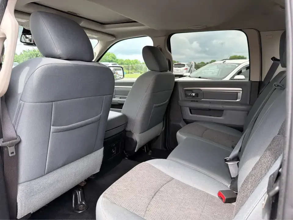 2016 Ram 1500 SLT Crew Cab SWB 4WD (3C6RR7LT3GG) with an 5.7L V8 OHV 16V engine, 6A transmission, located at 401 Woodman Dr, Riverside, OH, 45431, (937) 908-9800, 39.760899, -84.123421 - Weekend lake trips, hauling gear for a home project, or commuting from Riverside to Dayton with room for the whole crew-this 2016 Ram 1500 Big Horn Crew Cab is built for real-life schedules and real-life needs. Finished in eye-catching True Blue Pearlcoat and powered by a strong 5.7L V8, it's the ki- Photo#10