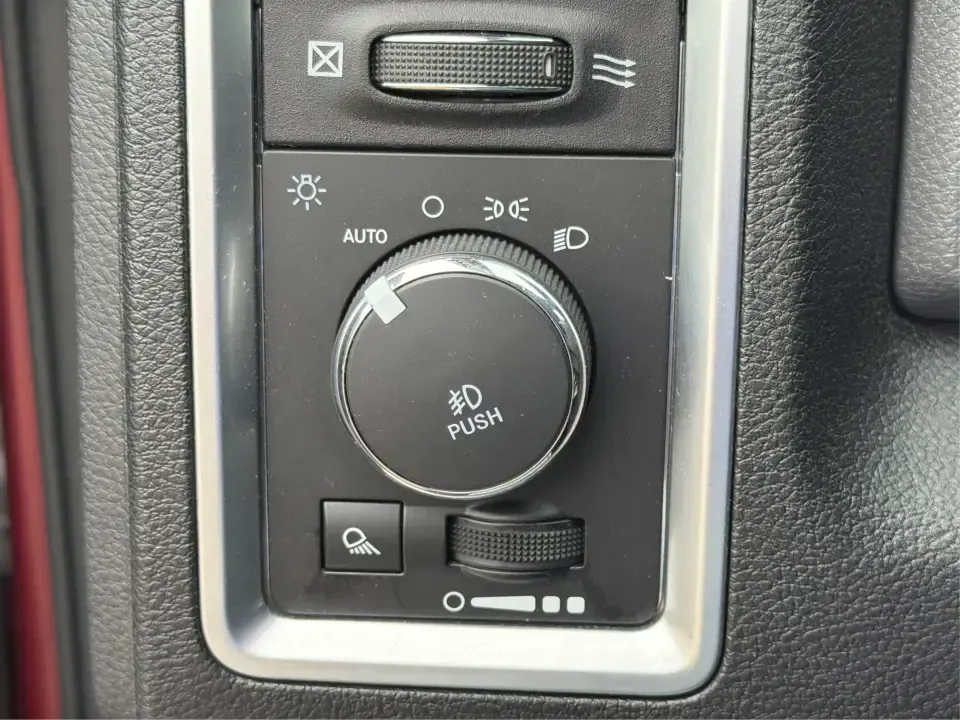 2017 Ram 1500 SLT Crew Cab LWB 4WD (1C6RR7TT6HS) with an 5.7L V8 OHV 16V engine, 8A transmission, located at 8750 N County Rd 25A, Piqua, OH, 45356, (937) 908-9800, 40.164391, -84.232513 - Weekday workhorse, weekend adventure rig, and road-trip-ready family hauler all in one-this **2017 Ram 1500 SLT Crew Cab LWB 4WD** is built for life in West Central Ohio. Whether you're commuting from Piqua to Troy, hauling gear out toward Indian Lake, or towing a trailer for a Saturday project, thi- Photo#16
