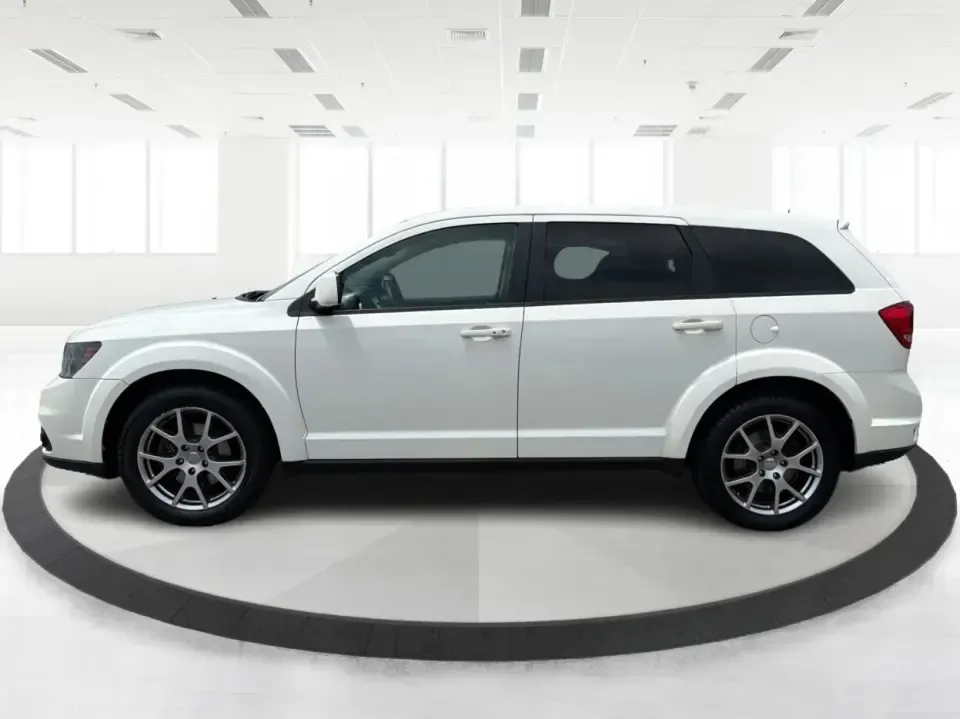 2017 Dodge Journey GT AWD (3C4PDDEG8HT) with an 3.6L V6 DOHC 24V engine, 6A transmission, located at 1951 S Dayton Lakeview Rd., New Carlisle, OH, 45344, (937) 908-9800, 39.890999, -84.050255 - Need one SUV that can handle school drop-offs, I-70 commutes, and spontaneous weekend getaways to Buck Creek State Park-without feeling cramped or underpowered? This 2017 Dodge Journey GT AWD in standout Vice White is built for real life in the Miami Valley, with three rows for up to 7 passengers, c - Photo#5