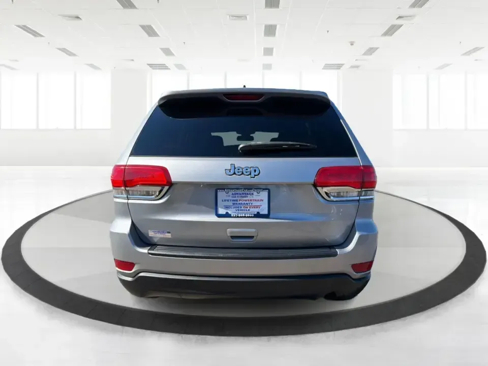 2016 Jeep Grand Cherokee Laredo 2WD (1C4RJEAG4GC) with an 3.6L V6 DOHC 24V engine, 8A transmission, located at 401 Woodman Dr, Riverside, OH, 45431, (937) 908-9800, 39.760899, -84.123421 - Picture your next week: a smooth commute down Route 35, a quick grocery run near Woodman Drive, and a Saturday escape to Carillon Historical Park or a family meet-up at Riverscape MetroPark-without feeling cramped or worn out. This 2016 Jeep Grand Cherokee Laredo 2WD is built for real life in the Mi- Photo#3