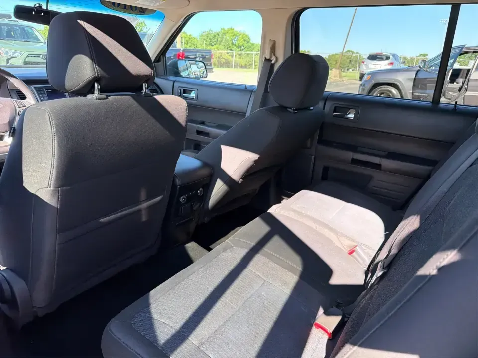 2016 Ford Flex SE FWD (2FMGK5B81GB) with an 3.5L V6 DOHC 24V engine, 6A transmission, located at 1099 N County Rd 25A, Troy, OH, 45373, (937) 908-9800, 40.057079, -84.212883 - Need one vehicle that can handle school drop-offs, long commutes down I75, and a full weekend of gear for a trip to Charleston Falls Preserve? This 2016 Ford Flex SE FWD is built for real life in Troy, Ohio-roomy for growing families, comfortable for daily drivers, and flexible (pun intended) for an - Photo#10