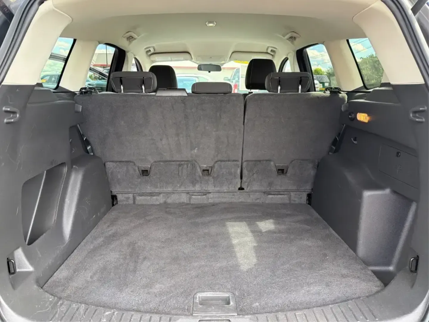 2016 Ford Escape SE FWD (1FMCU0G94GU) with an 2.0L L4 DOHC 16V engine, 6-Speed Automatic transmission, located at 1099 N County Rd 25A, Troy, OH, 45373, (937) 908-9800, 40.057079, -84.212883 - Pack up the kids, load the groceries, or point the nose toward a weekend getaway-this 2016 Ford Escape SE FWD is the kind of compact SUV that fits real life in Troy, Ohio. With seating for five, versatile cargo space, and fuel-friendly efficiency (23 city / 32 highway MPG), it's a smart match for co- Photo#12
