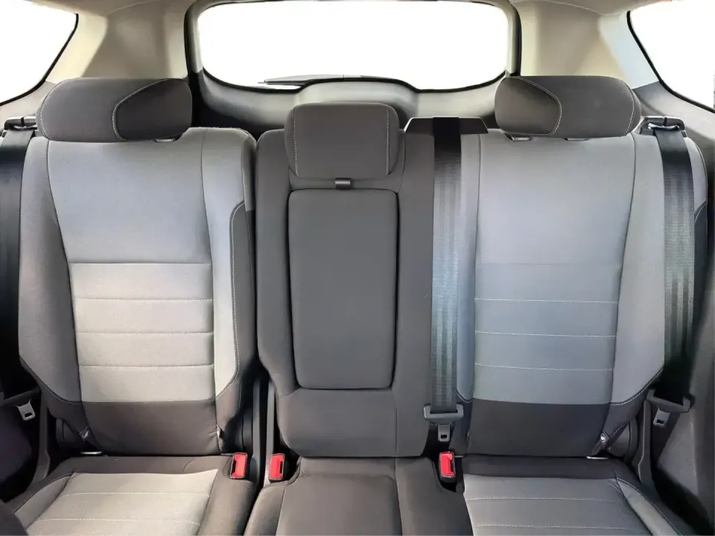 2016 Ford Escape SE FWD (1FMCU0G94GU) with an 2.0L L4 DOHC 16V engine, 6-Speed Automatic transmission, located at 1099 N County Rd 25A, Troy, OH, 45373, (937) 908-9800, 40.057079, -84.212883 - Pack up the kids, load the groceries, or point the nose toward a weekend getaway-this 2016 Ford Escape SE FWD is the kind of compact SUV that fits real life in Troy, Ohio. With seating for five, versatile cargo space, and fuel-friendly efficiency (23 city / 32 highway MPG), it's a smart match for co- Photo#14