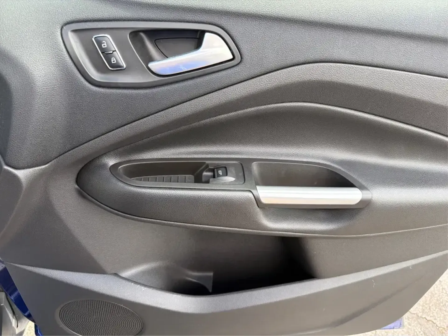 2016 Ford Escape SE FWD (1FMCU0G94GU) with an 2.0L L4 DOHC 16V engine, 6-Speed Automatic transmission, located at 1099 N County Rd 25A, Troy, OH, 45373, (937) 908-9800, 40.057079, -84.212883 - Pack up the kids, load the groceries, or point the nose toward a weekend getaway-this 2016 Ford Escape SE FWD is the kind of compact SUV that fits real life in Troy, Ohio. With seating for five, versatile cargo space, and fuel-friendly efficiency (23 city / 32 highway MPG), it's a smart match for co- Photo#20