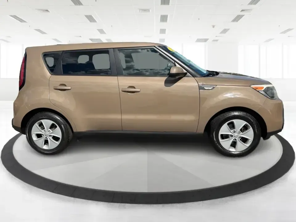 2014 Kia Soul Base (KNDJN2A29E7) with an 1.6L L4 DOHC 16V engine, located at 1951 S Dayton Lakeview Rd., New Carlisle, OH, 45344, (937) 908-9800, 39.890999, -84.050255 - Whether you're a commuter who wants an easy-to-park daily driver, a first-time buyer looking for a practical runabout, or a small family planning weekend trips from New Carlisle to Yellow Springs, this 2014 Kia Soul Base fits the lifestyle. With its tall seating position, flexible cargo space, and c - Photo#1
