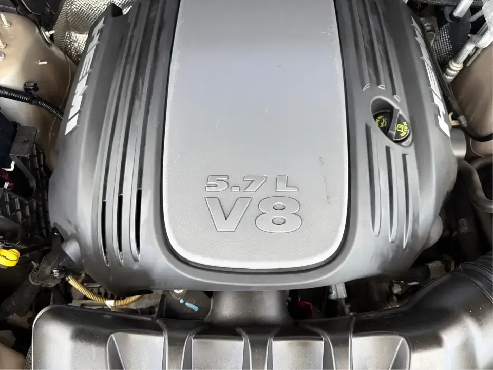 2015 Jeep Grand Cherokee Overland 4WD (1C4RJFCT9FC) with an 5.7L V8 OHV 16V engine, 8-Speed Automatic transmission, located at 880 E. National Road, Vandalia, OH, 45377, (937) 908-9800, 39.891918, -84.183594 - Load up the family, point the hood toward a weekend getaway, and let a V8 Grand Cherokee make the drive feel like part of the adventure. This 2015 Jeep Grand Cherokee Overland 4WD is the kind of SUV that fits real life in Vandalia-school drop-offs, long commutes down I75, and spontaneous trips to th - Photo#11