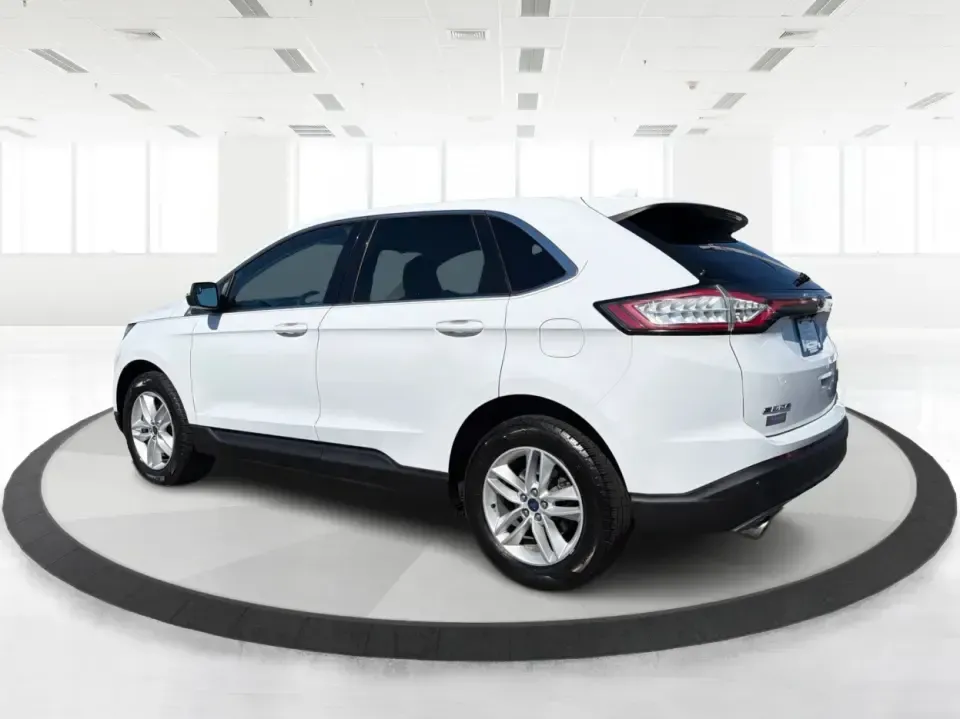 2015 Ford Edge SEL AWD (2FMTK4J87FB) with an 3.5L V6 DOHC 24V engine, 6-Speed Automatic transmission, located at 1184 Kauffman Ave, Fairborn, OH, 45324, (937) 908-9800, 39.807072, -84.030914 - Weekend road trips to Yellow Springs, snowy commutes to Wright-Patterson AFB, and everyday school-drop runs around Fairborn all call for an SUV that feels confident, comfortable, and easy to live with. This 2015 Ford Edge SEL AWD is built for real life in Ohio-room for five, versatile cargo space, a- Photo#4