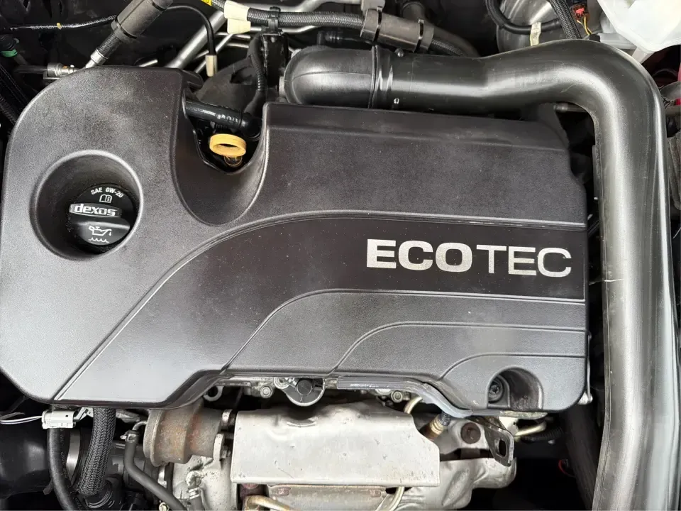 2019 Chevrolet Equinox LT AWD (3GNAXUEV8KS) with an 1.5L L4 DOHC 16V TURBO engine, 6A transmission, located at 1184 Kauffman Ave, Fairborn, OH, 45324, (937) 908-9800, 39.807072, -84.030914 - Pack up the kids, load the groceries, or point the hood toward a last-minute weekend getaway-this 2019 Chevrolet Equinox LT AWD is the kind of SUV that fits real life in Fairborn. With seating for five, a versatile cargo area, and all-wheel drive confidence for Ohio's unpredictable weather, it's a s- Photo#11