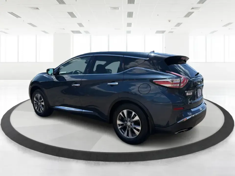 2015 Nissan Murano Platinum AWD (5N1AZ2MH4FN) with an 3.5L V6 DOHC 24V engine, Continuously Variable Transmission transmission, located at 1230 East Main St, Xenia, OH, 45385, (937) 908-9800, 39.688026, -83.910172 - Picture your next weekend escape: five seats filled, luggage packed, and you're cruising from Xenia toward Caesar Creek or up I675 for dinner in Beavercreek-comfortable, confident, and ready for Ohio's changing weather. This 2015 Nissan Murano Platinum AWD is the kind of SUV that fits real life, whe- Photo#4