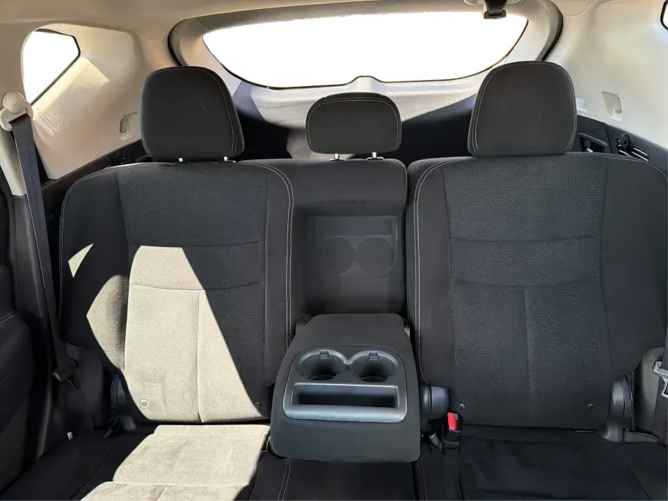 2015 Nissan Murano Platinum AWD (5N1AZ2MH4FN) with an 3.5L V6 DOHC 24V engine, Continuously Variable Transmission transmission, located at 1230 East Main St, Xenia, OH, 45385, (937) 908-9800, 39.688026, -83.910172 - Picture your next weekend escape: five seats filled, luggage packed, and you're cruising from Xenia toward Caesar Creek or up I675 for dinner in Beavercreek-comfortable, confident, and ready for Ohio's changing weather. This 2015 Nissan Murano Platinum AWD is the kind of SUV that fits real life, whe- Photo#13