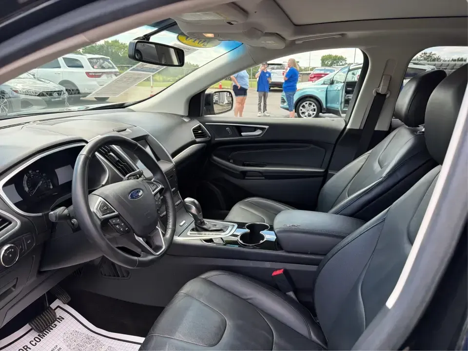 2016 Ford Edge Titanium (2FMPK3K97GB) with an 2.0L L4 DOHC 16V engine, 6A transmission, located at 401 Woodman Dr, Riverside, OH, 45431, (937) 908-9800, 39.760899, -84.123421 - Need an SUV that can handle the weekday grind to Wright-Patterson, school drop-offs, and spontaneous weekend getaways without feeling like a compromise? This 2016 Ford Edge Titanium is built for real life in the Miami Valley-comfortable for long commutes, roomy for growing families, and refined enou - Photo#9