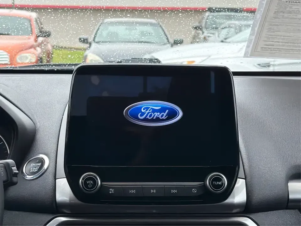 2020 Ford EcoSport SE AWD (MAJ6S3GL0LC) with an 2.0L L4 DOHC 16V engine, 6A transmission, located at 880 E. National Road, Vandalia, OH, 45377, (937) 908-9800, 39.891918, -84.183594 - 2020 Ford EcoSport SE AWD - Photo#12