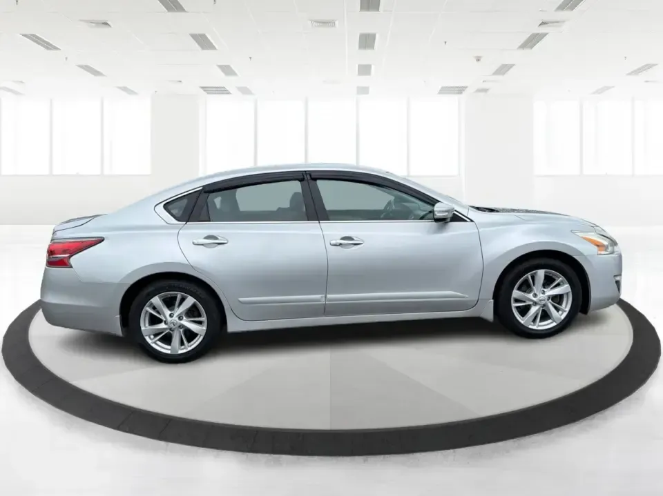 2015 Nissan Altima 2.5 S (1N4AL3AP8FC) with an 2.5L L4 DOHC 16V engine, Continuously Variable Transmission transmission, located at 1099 N County Rd 25A, Troy, OH, 45373, (937) 908-9800, 40.057079, -84.212883 - Need a reliable commuter that can handle the daily run from Troy to Dayton, school drop-offs, and the occasional weekend escape to Charleston Falls Preserve? This **2015 Nissan Altima 2.5 S** is a smart, comfortable sedan built for real-life driving-easy to park downtown, smooth on I75, and efficien- Photo#1