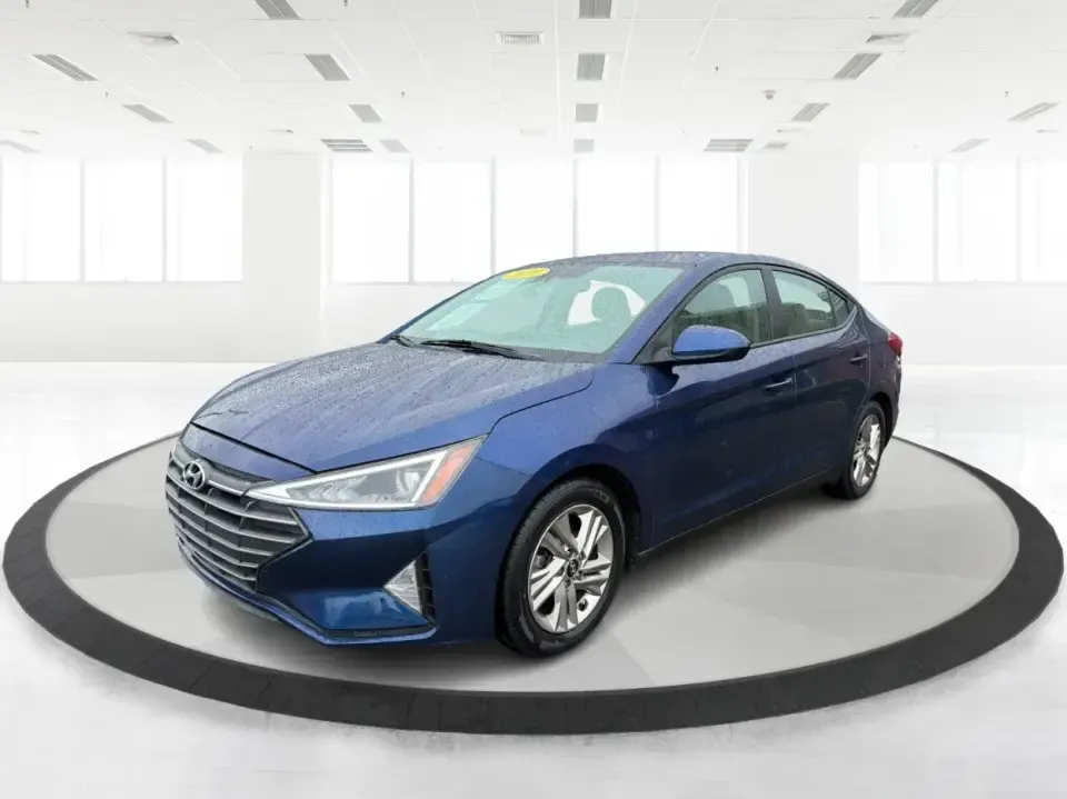 2019 Hyundai Elantra Limited (5NPD84LF6KH) with an 1.8L L4 DOHC 16V engine, 6A transmission, located at 880 E. National Road, Vandalia, OH, 45377, (937) 908-9800, 39.891918, -84.183594 - Need a reliable commuter that still feels comfortable for date night in Dayton, errands in Huber Heights, and weekend drives out toward Englewood MetroPark? This 2019 Hyundai Elantra Limited in eye-catching Lakeside Blue is the kind of practical, fuel-friendly sedan that fits real life-easy to park,- Photo#8