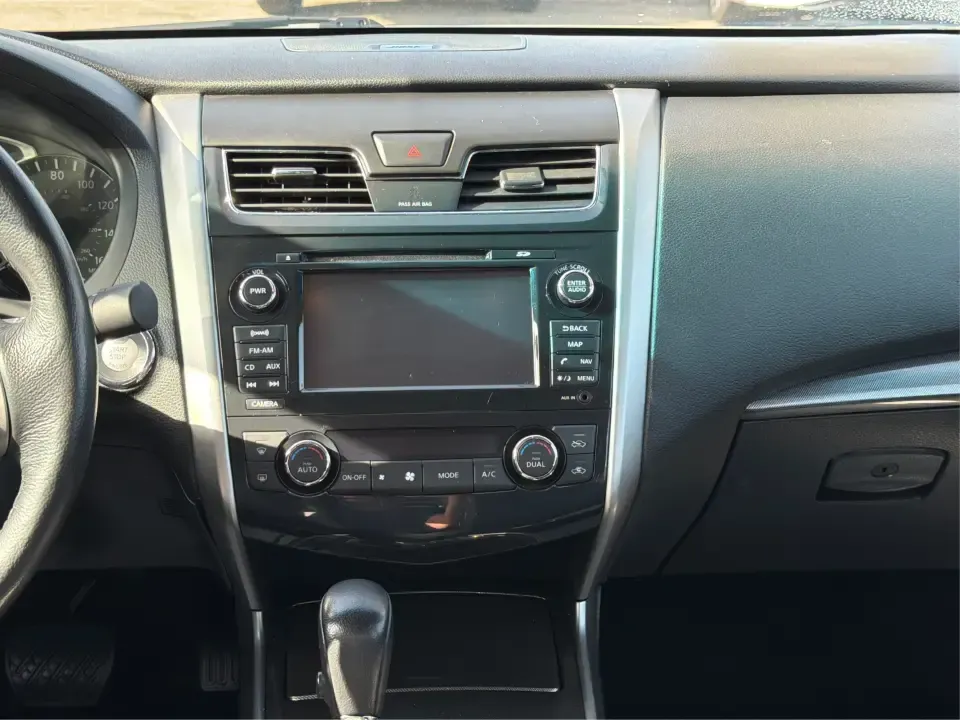 2013 Nissan Altima 2.5 S (1N4AL3AP5DC) with an 2.5L L4 DOHC 16V engine, located at 1099 N County Rd 25A, Troy, OH, 45373, (937) 908-9800, 40.057079, -84.212883 - Need a dependable sedan for the daily commute from Troy to Dayton, quick school drop-offs, or a comfortable weekend run to the Greene County Fairgrounds? This **2013 Nissan Altima 2.5 S** is a practical, fuel-sipping choice that fits real life-easy to park downtown, smooth on longer drives, and room- Photo#13
