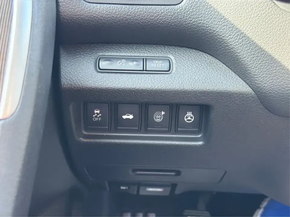 2013 Nissan Altima 2.5 S (1N4AL3AP5DC) with an 2.5L L4 DOHC 16V engine, located at 1099 N County Rd 25A, Troy, OH, 45373, (937) 908-9800, 40.057079, -84.212883 - Need a dependable sedan for the daily commute from Troy to Dayton, quick school drop-offs, or a comfortable weekend run to the Greene County Fairgrounds? This **2013 Nissan Altima 2.5 S** is a practical, fuel-sipping choice that fits real life-easy to park downtown, smooth on longer drives, and room- Photo#17