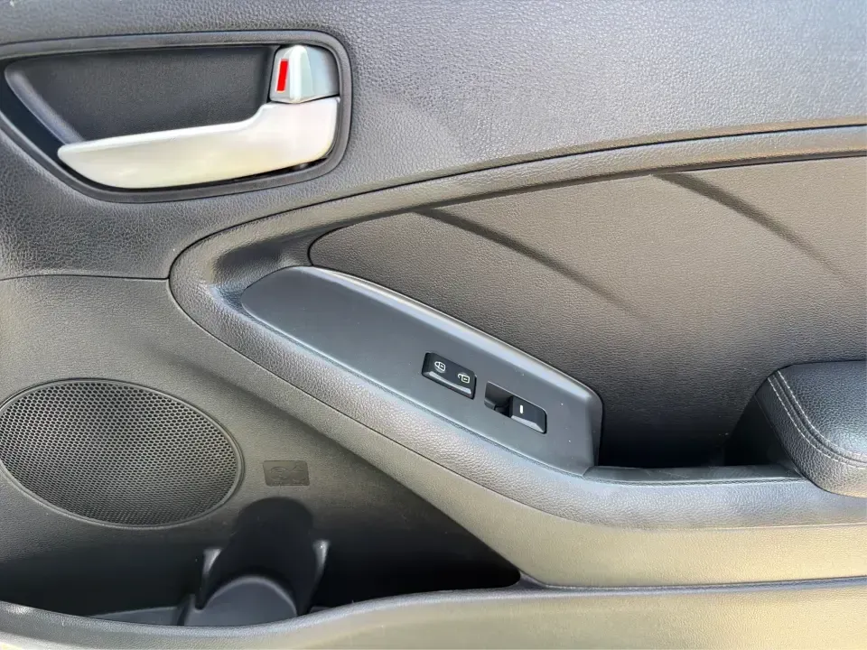 2018 Kia Forte LX 6M (3KPFK4A73JE) with an 2.0L L4 DOHC 16V engine, 6M transmission, located at 1230 East Main St, Xenia, OH, 45385, (937) 908-9800, 39.688026, -83.910172 - Whether you're tackling a daily commute from Xenia to Beavercreek, shuttling kids to practices near Shawnee Park, or planning an easy weekend drive out toward Caesar Creek State Park, this 2018 Kia Forte LX 6M is a smart, practical sedan built for real-life miles. With its efficient footprint, comfo- Photo#18