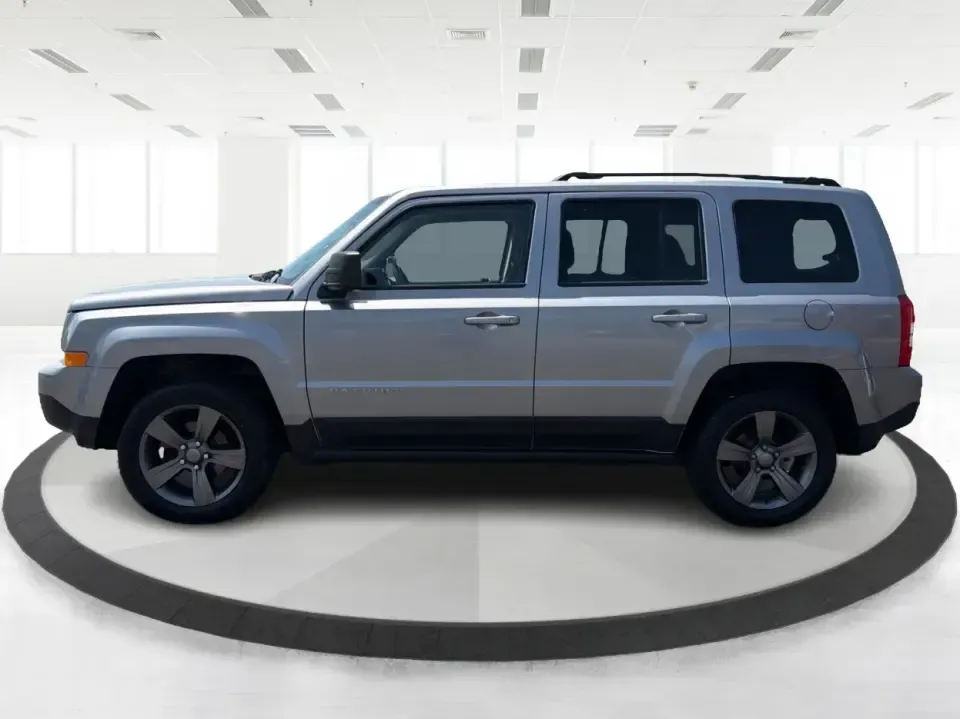 2015 Jeep Patriot Latitude 4WD (1C4NJRFB0FD) with an 2.4L L4 DOHC 16V engine, located at 1230 East Main St, Xenia, OH, 45385, (937) 908-9800, 39.688026, -83.910172 - Weekend getaways, snowy school runs, and everyday commuting around Greene County feel a lot more doable in a compact SUV that's ready for whatever Ohio weather throws your way. If you're looking for a versatile ride that can handle errands in town, a trip out to Caesar Creek, or the back roads leadi- Photo#5