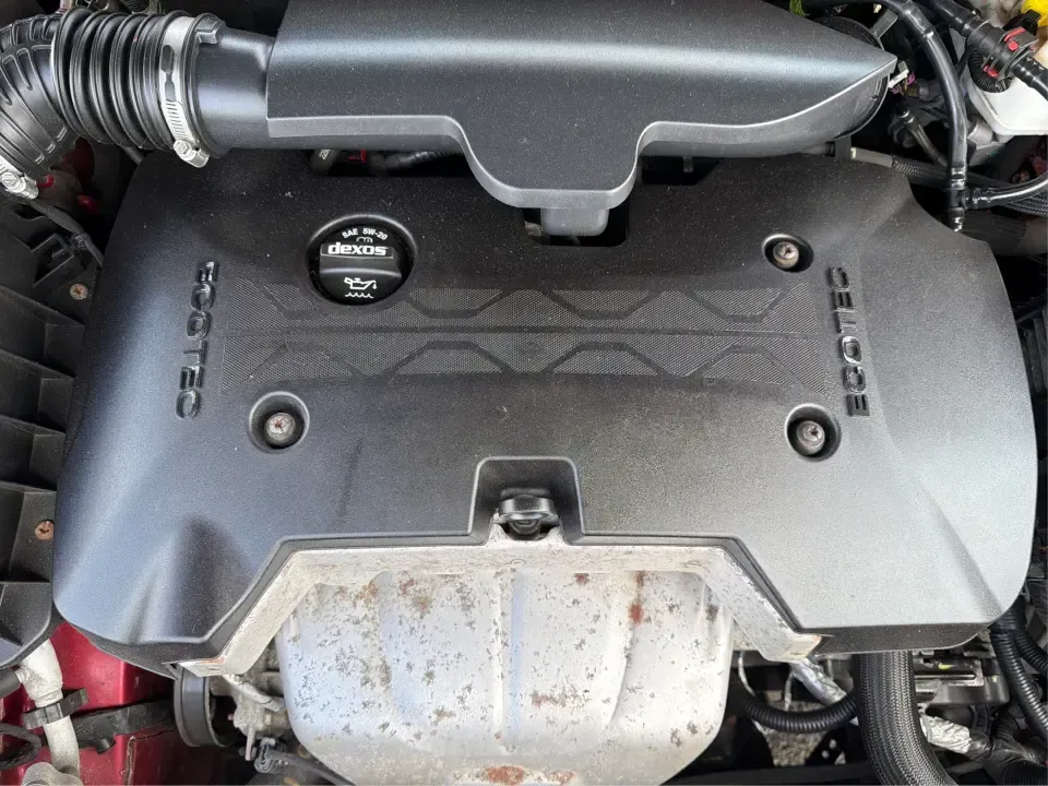 2013 Chevrolet Malibu 1LT (1G11C5SA3DF) with an ECOTEC 2.5L I-4 gasoline direct injection engine, located at 8750 N County Rd 25A, Piqua, OH, 45356, (937) 908-9800, 40.164391, -84.232513 - Need a dependable sedan for the daily commute up I75, school drop-offs, or quick weekend getaways to Miami Bend Park? This 2013 Chevrolet Malibu 1LT in eye-catching Crystal Red Tintcoat fits real-life Ohio driving with a comfortable cabin, smart safety tech, and efficient power-making it a practical- Photo#11