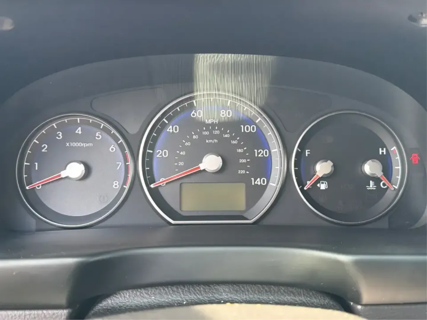 2011 Hyundai Santa Fe GL(Middle-low grade) (5XYZG3AB9BG) with an 2.4L I-4 DOHC engine, located at 1099 N County Rd 25A, Troy, OH, 45373, (937) 908-9800, 40.057079, -84.212883 - Weekend getaways to Hocking Hills, daily commutes down I75, or the after-school shuttle with sports gear in the back-this 2011 Hyundai Santa Fe GL is the kind of SUV that fits real life in and around Troy. With its practical size, confident road manners, and versatile cargo space, it's a smart pick- Photo#14