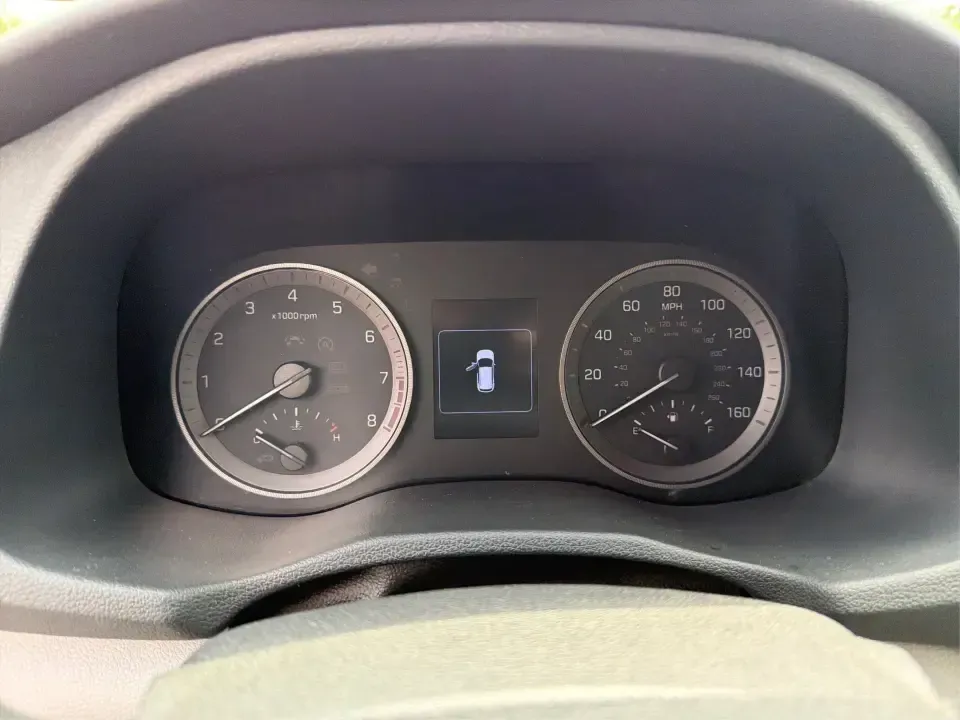 2018 Hyundai Tucson SE Pop, SE Plus, Eco, Sport, Value, Ultimate Base/Ultimate (KM8J3CA46JU) with an Nu 2L I-4 gasoline direct injection engine, Automatic transmission, located at 401 Woodman Dr, Riverside, OH, 45431, (937) 908-9800, 39.760899, -84.123421 - Weekend road trips to Yellow Springs, snowy commutes on I-675, and everyday school-and-grocery runs around Riverside all call for an SUV that feels confident, comfortable, and easy to live with-and this 2018 Hyundai Tucson is built for exactly that kind of real-life driving. Finished in sleek Molten- Photo#15