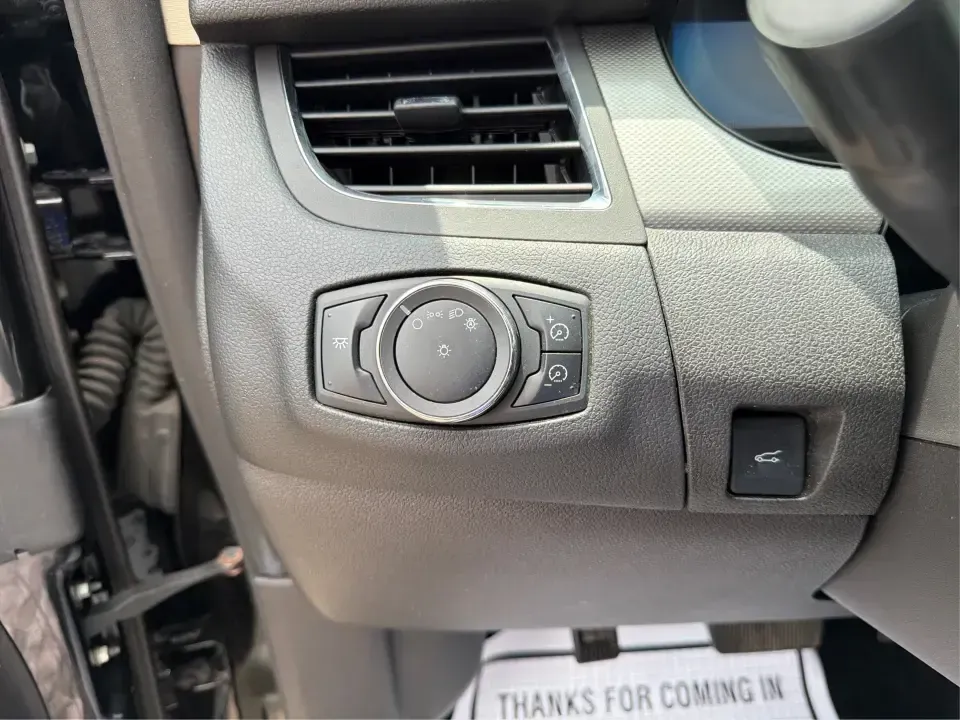 2013 Ford Edge SEL (2FMDK3JC8DB) with an Other engine, located at 4508 South Dixie Dr, Moraine, OH, 45439, (937) 908-9800, 39.689976, -84.218452 - Need an SUV that can handle the weekday grind on I-75 and still feel comfortable for a weekend run to Carillon Historical Park or a family outing near the Dayton Mall area? This 2013 Ford Edge SEL is a practical, roomy choice for commuters, growing families, and budget-conscious buyers who want ever- Photo#17