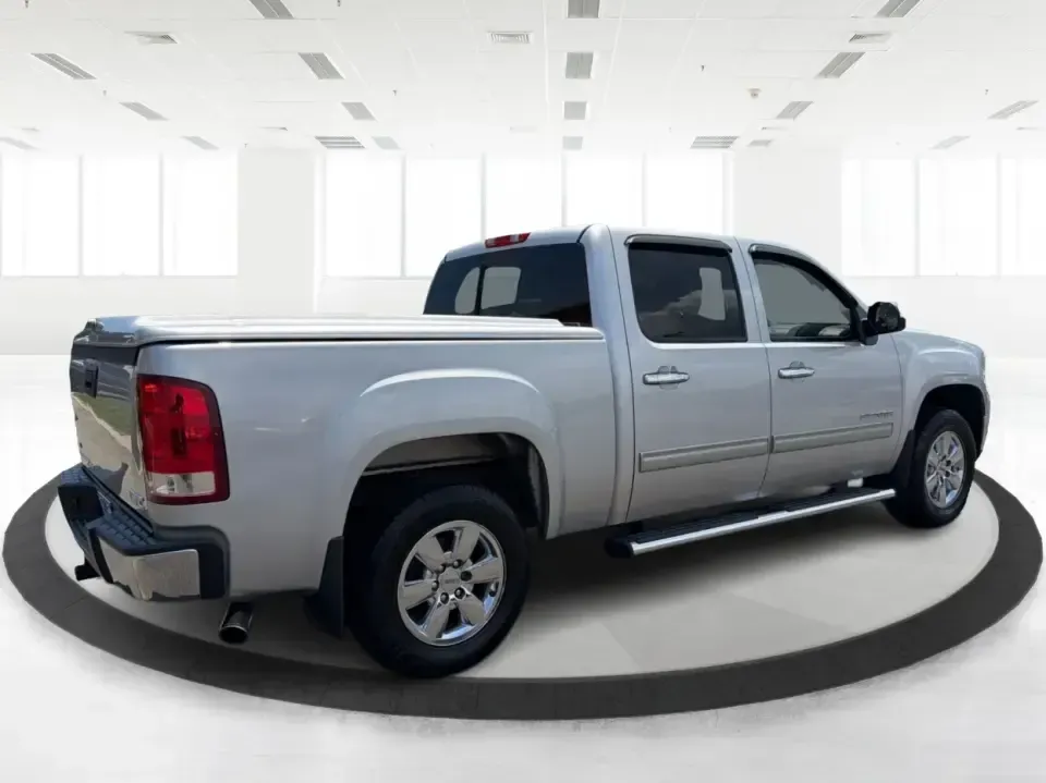 2011 GMC Sierra SLE (3GTP2VE36BG) with an Other engine, located at 1230 East Main St, Xenia, OH, 45385, (937) 908-9800, 39.688026, -83.910172 - Need a truck that can handle Ohio winters, weekend projects, and the kind of road trips that start with a coffee on E Main St and end with a loaded bed at the lake? This 2011 GMC Sierra SLE in Pure Silver Metallic is built for real life-hauling, towing, commuting, and exploring-without feeling like- Photo#2