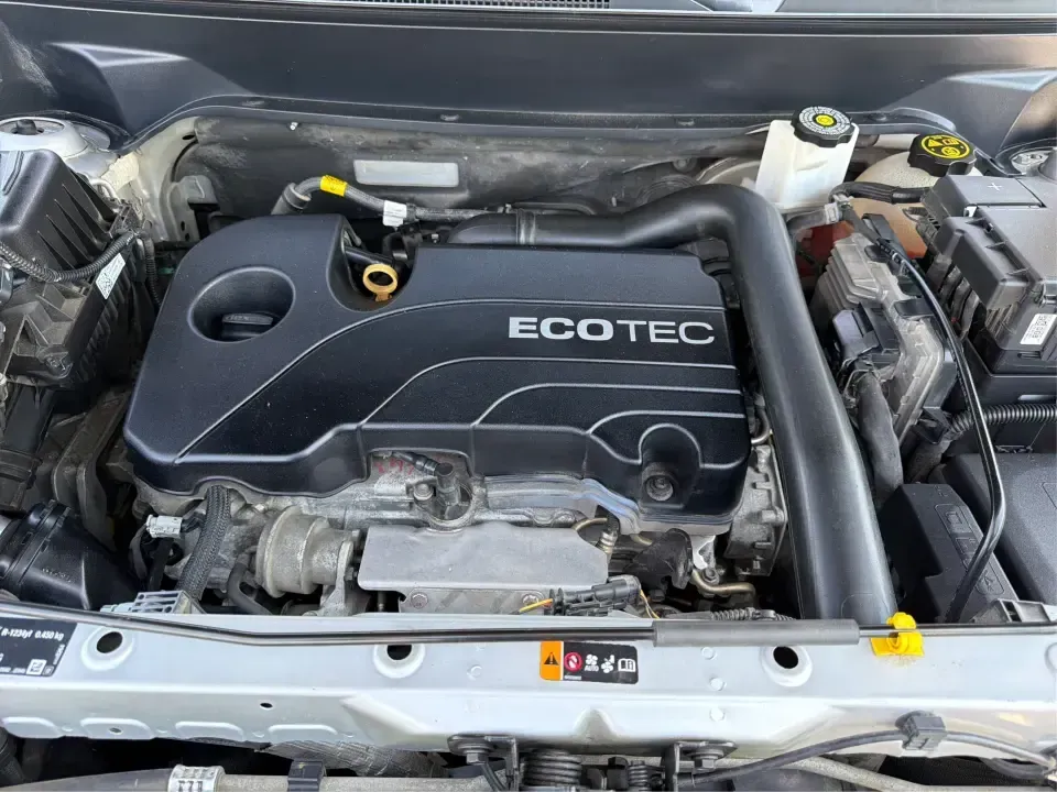2019 Chevrolet Equinox LT (1LT) (2GNAXUEVXK6) with an 1.5L I-4 gasoline direct injection engine, located at 401 Woodman Dr, Riverside, OH, 45431, (937) 908-9800, 39.760899, -84.123421 - Pack up the kids for a day at Riverscape MetroPark, load up groceries after work, or point the nose toward I675 for a weekend road trip-this 2019 Chevrolet Equinox LT (1LT) is the kind of practical, do-it-all SUV that fits real life in the Miami Valley. With seating for five, a versatile cargo area,- Photo#11