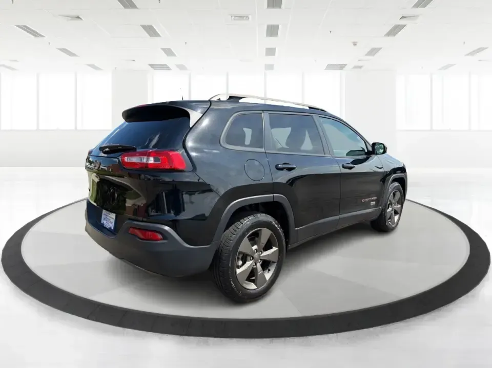 2017 Jeep Cherokee Latitude, Longitude, North (1C4PJMCB9HW) with an Other engine, located at 1184 Kauffman Ave, Fairborn, OH, 45324, (937) 908-9800, 39.807072, -84.030914 - Weekend escapes to John Bryan State Park, snowy commutes to Wright-Patterson AFB, and everyday errands along Dayton Yellow Springs Road all feel more doable in a capable crossover with true Jeep confidence. This 2017 Jeep Cherokee in Diamond Black Crystal Pearlcoat is a smart fit for drivers who wan- Photo#2