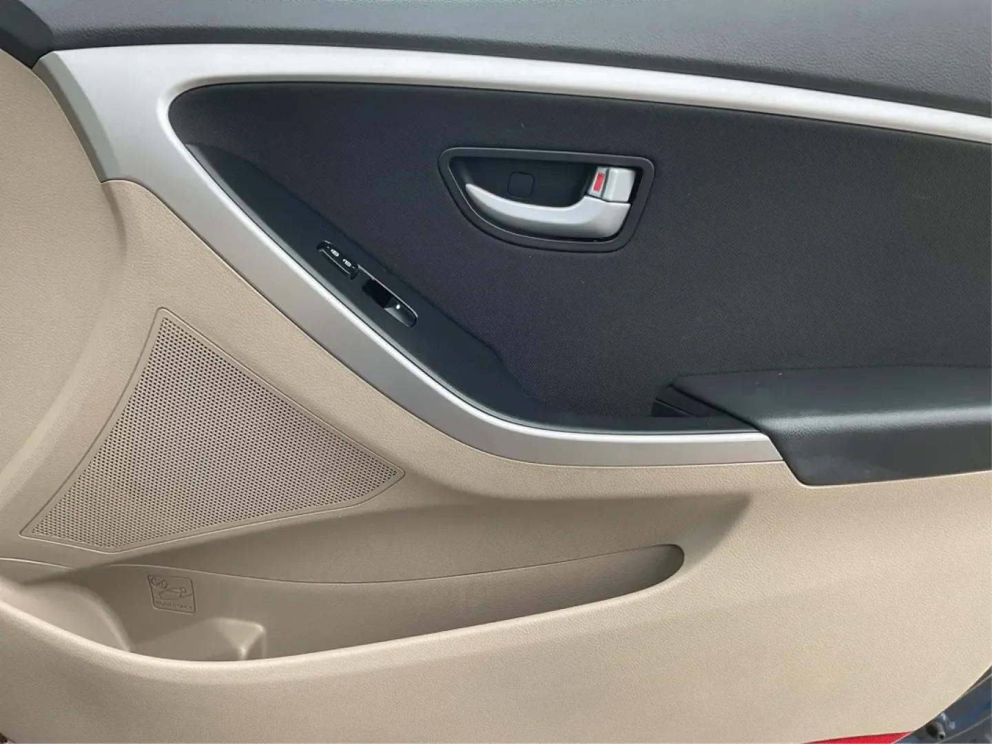 2014 Hyundai Elantra GT GT (KMHD35LH4EU) with an Other engine, located at 1230 East Main St, Xenia, OH, 45385, (937) 908-9800, 39.688026, -83.910172 - **Discover Your Next Adventure with the 2014 Hyundai Elantra GT at Advantage Car and Credit!**<br /> <br /> Are you searching for a reliable vehicle that fits seamlessly into both your daily routine and your weekend getaways? Look no further than the 2014 Hyundai Elantra GT, available at Advantage C - Photo#17