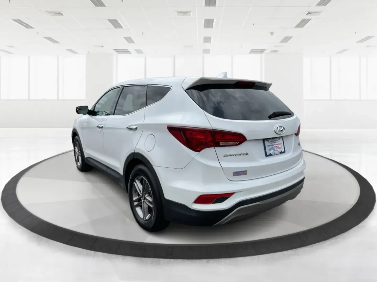 2017 Hyundai Santa Fe 2.4L (5NMZTDLB4HH) with an Theta II 2.4L I-4 gasoline direct injection engine, located at 1230 East Main St, Xenia, OH, 45385, (937) 908-9800, 39.688026, -83.910172 - **Discover Your Next Adventure with the 2017 Hyundai Santa Fe Sport at Advantage Car and Credit!**<br /> <br /> Are you ready to elevate your lifestyle and embrace the adventures waiting for you? Whether you're a growing family in need of space, a daily commuter looking for comfort, or an outdoor en - Photo#4