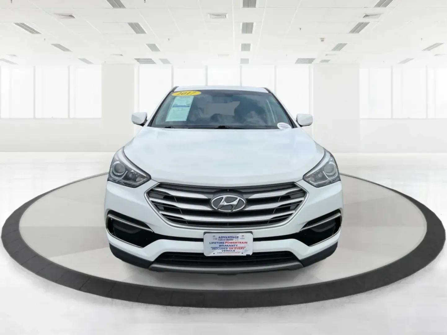 2017 Hyundai Santa Fe 2.4L (5NMZTDLB4HH) with an Theta II 2.4L I-4 gasoline direct injection engine, located at 1230 East Main St, Xenia, OH, 45385, (937) 908-9800, 39.688026, -83.910172 - **Discover Your Next Adventure with the 2017 Hyundai Santa Fe Sport at Advantage Car and Credit!**<br /> <br /> Are you ready to elevate your lifestyle and embrace the adventures waiting for you? Whether you're a growing family in need of space, a daily commuter looking for comfort, or an outdoor en - Photo#7