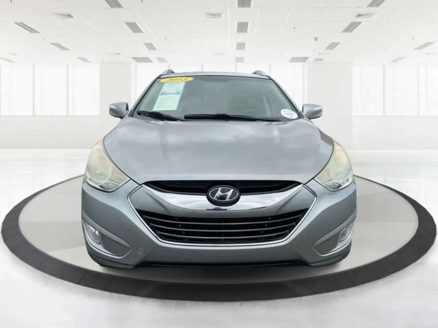 2013 Hyundai Tucson Limited (KM8JUCAC4DU) with an Other engine, located at 4508 South Dixie Dr, Moraine, OH, 45439, (937) 908-9800, 39.689976, -84.218452 - **Discover Your New Adventure Vehicle: 2013 Hyundai Tucson Limited at Advantage Car and Credit!** <br /> <br /> Are you searching for the perfect SUV that combines style, comfort, and versatility? Look no further than this striking 2013 Hyundai Tucson Limited, located right here at Advantage Car an - Photo#5