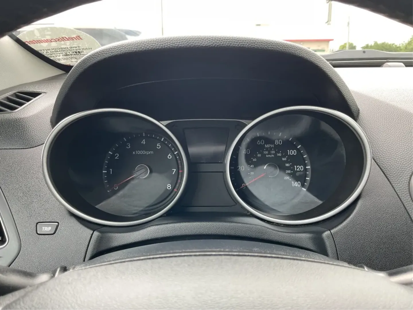 2013 Hyundai Tucson Limited (KM8JUCAC4DU) with an Other engine, located at 4508 South Dixie Dr, Moraine, OH, 45439, (937) 908-9800, 39.689976, -84.218452 - **Discover Your New Adventure Vehicle: 2013 Hyundai Tucson Limited at Advantage Car and Credit!** <br /> <br /> Are you searching for the perfect SUV that combines style, comfort, and versatility? Look no further than this striking 2013 Hyundai Tucson Limited, located right here at Advantage Car an - Photo#13