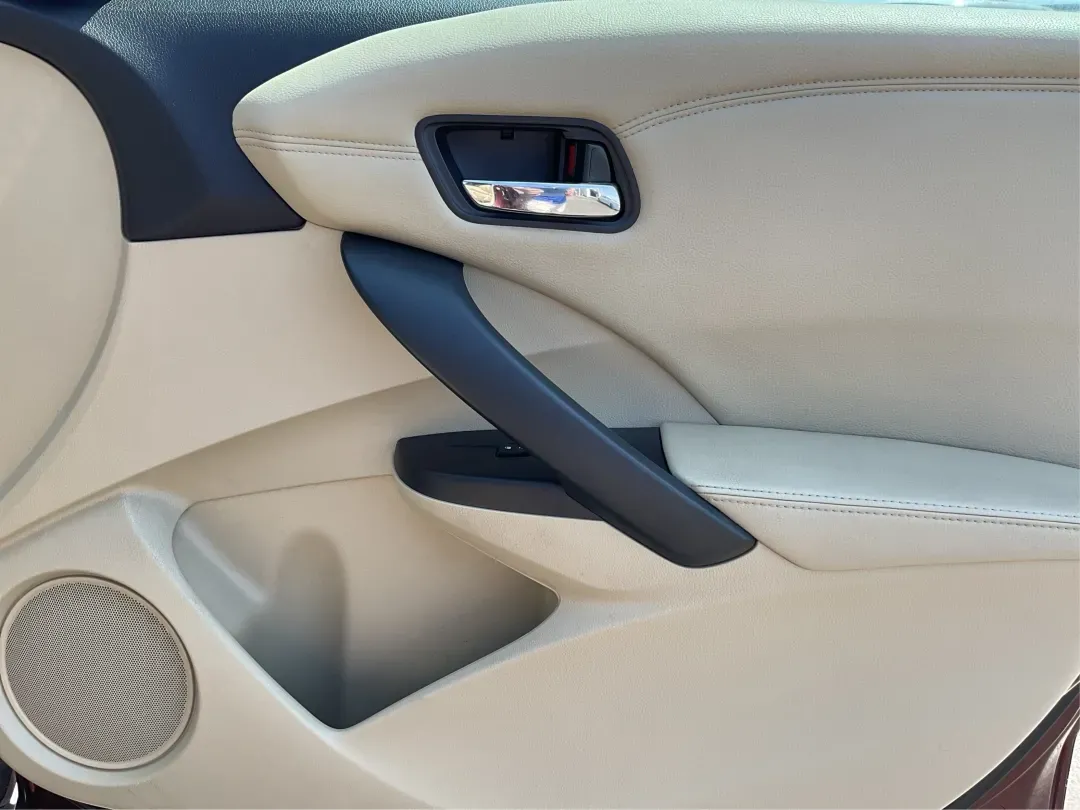 2016 Acura RDX 6-Spd AT (5J8TB3H33GL) with an 3.5L V6 DOHC 24V engine, 6-Speed Automatic transmission, located at 8750 N County Rd 25A, Piqua, OH, 45356, (937) 908-9800, 40.164391, -84.232513 - **Conquer the Road with Confidence: 2016 Acura RDX at Advantage Car and Credit!**<br /> <br /> Are you seeking a reliable vehicle that perfectly balances luxury, comfort, and practicality? Look no further than this stunning 2016 Acura RDX, available now at Advantage Car and Credit in Fairborn, OH. T - Photo#19