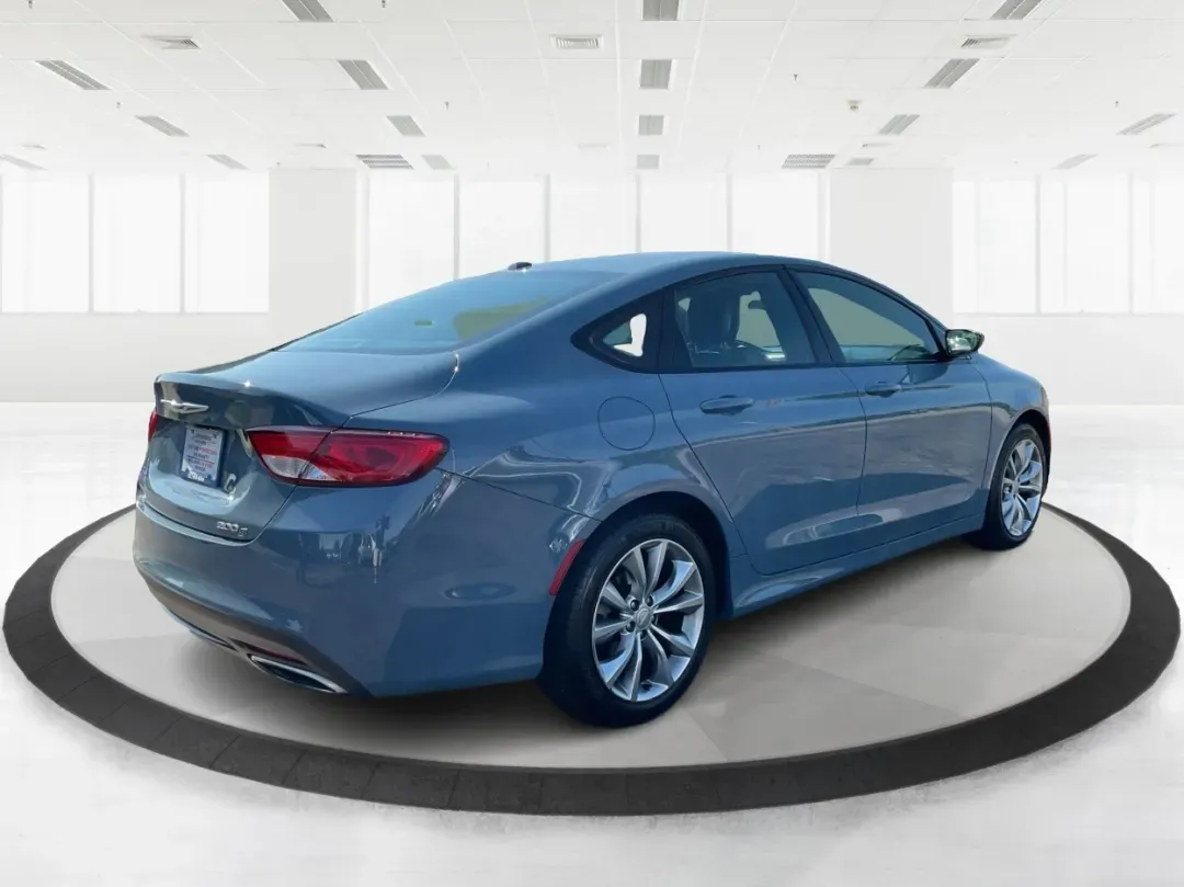 2015 Chrysler 200 S (1C3CCCBB8FN) with an Other engine, located at 880 E. National Road, Vandalia, OH, 45377, (937) 908-9800, 39.891918, -84.183594 - **Experience Luxury on a Budget with the 2015 Chrysler 200 S at Advantage Car and Credit**<br /> <br /> Looking for a stylish sedan that can handle your daily commute as effortlessly as your weekend adventures? The 2015 Chrysler 200 S is the perfect blend of comfort, technology, and modern aesthetic - Photo#2