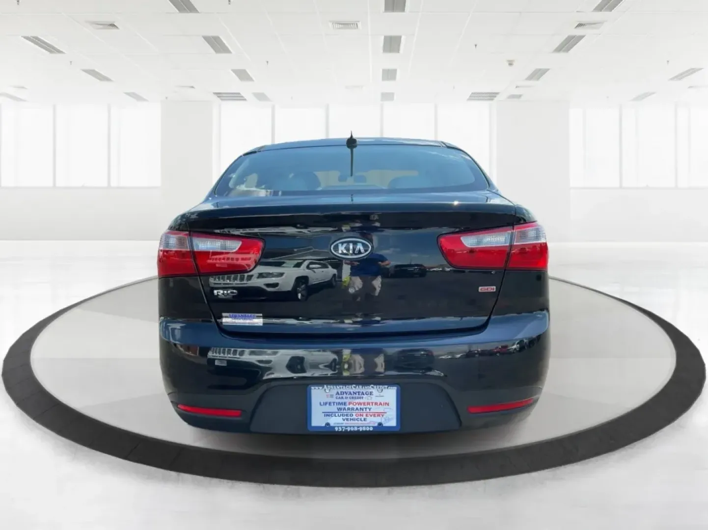 2013 Kia Rio LX (KNADM4A35D6) with an 1.6L I-4 gasoline direct injection engine, located at 1230 East Main St, Xenia, OH, 45385, (937) 908-9800, 39.688026, -83.910172 - Looking for a compact car that perfectly balances style, efficiency, and comfort? The 2013 Kia Rio LX is just what you need! Ideal for daily commutes, weekend getaways, or even as a reliable first car for young drivers, this sedan delivers a fantastic driving experience without breaking the bank. At - Photo#3