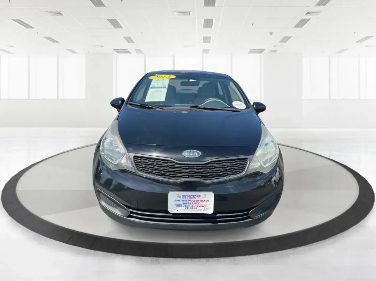 2013 Kia Rio LX (KNADM4A35D6) with an 1.6L I-4 gasoline direct injection engine, located at 1230 East Main St, Xenia, OH, 45385, (937) 908-9800, 39.688026, -83.910172 - Looking for a compact car that perfectly balances style, efficiency, and comfort? The 2013 Kia Rio LX is just what you need! Ideal for daily commutes, weekend getaways, or even as a reliable first car for young drivers, this sedan delivers a fantastic driving experience without breaking the bank. At - Photo#7