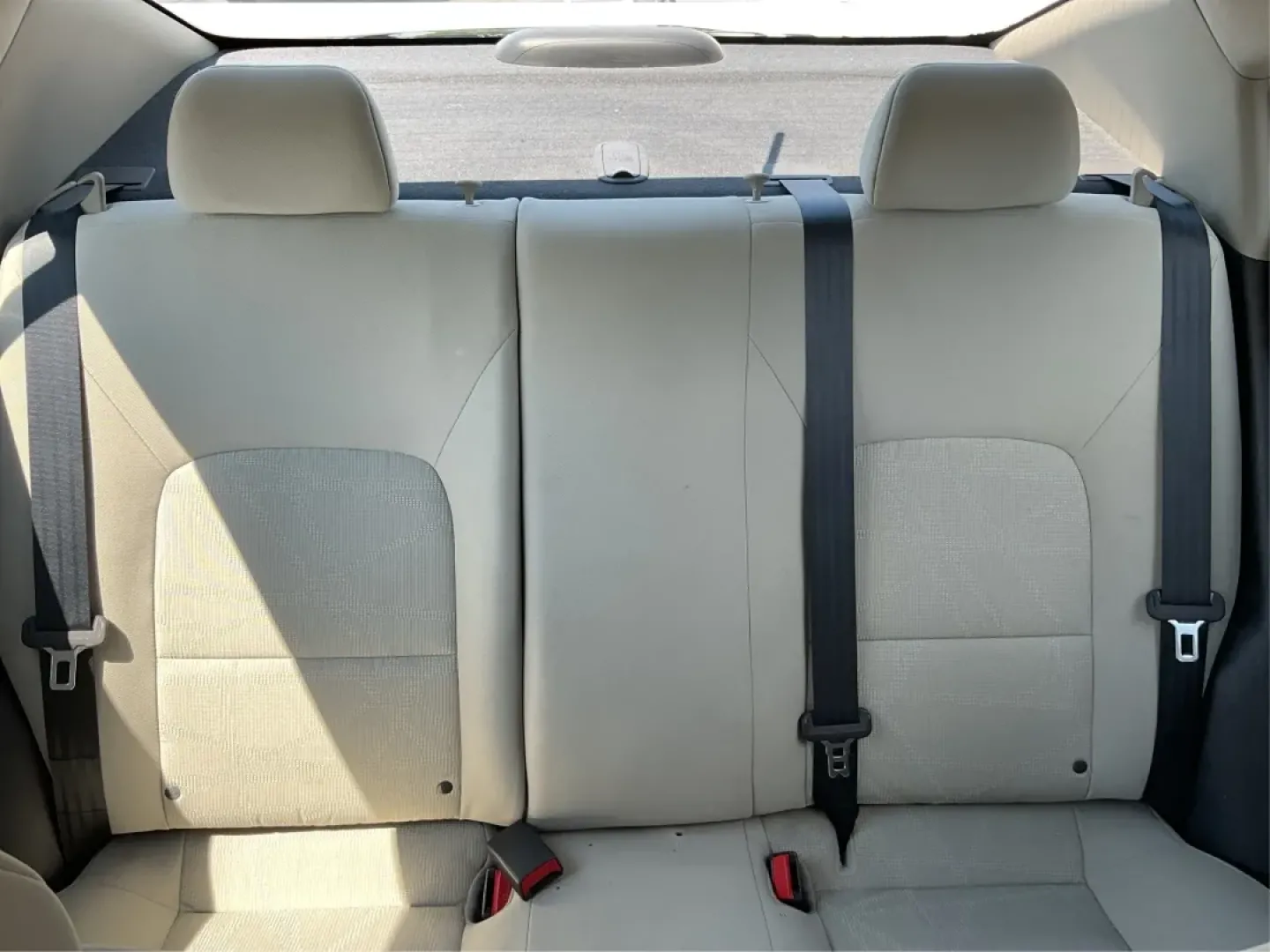 2013 Kia Rio LX (KNADM4A35D6) with an 1.6L I-4 gasoline direct injection engine, located at 1230 East Main St, Xenia, OH, 45385, (937) 908-9800, 39.688026, -83.910172 - Looking for a compact car that perfectly balances style, efficiency, and comfort? The 2013 Kia Rio LX is just what you need! Ideal for daily commutes, weekend getaways, or even as a reliable first car for young drivers, this sedan delivers a fantastic driving experience without breaking the bank. At - Photo#14