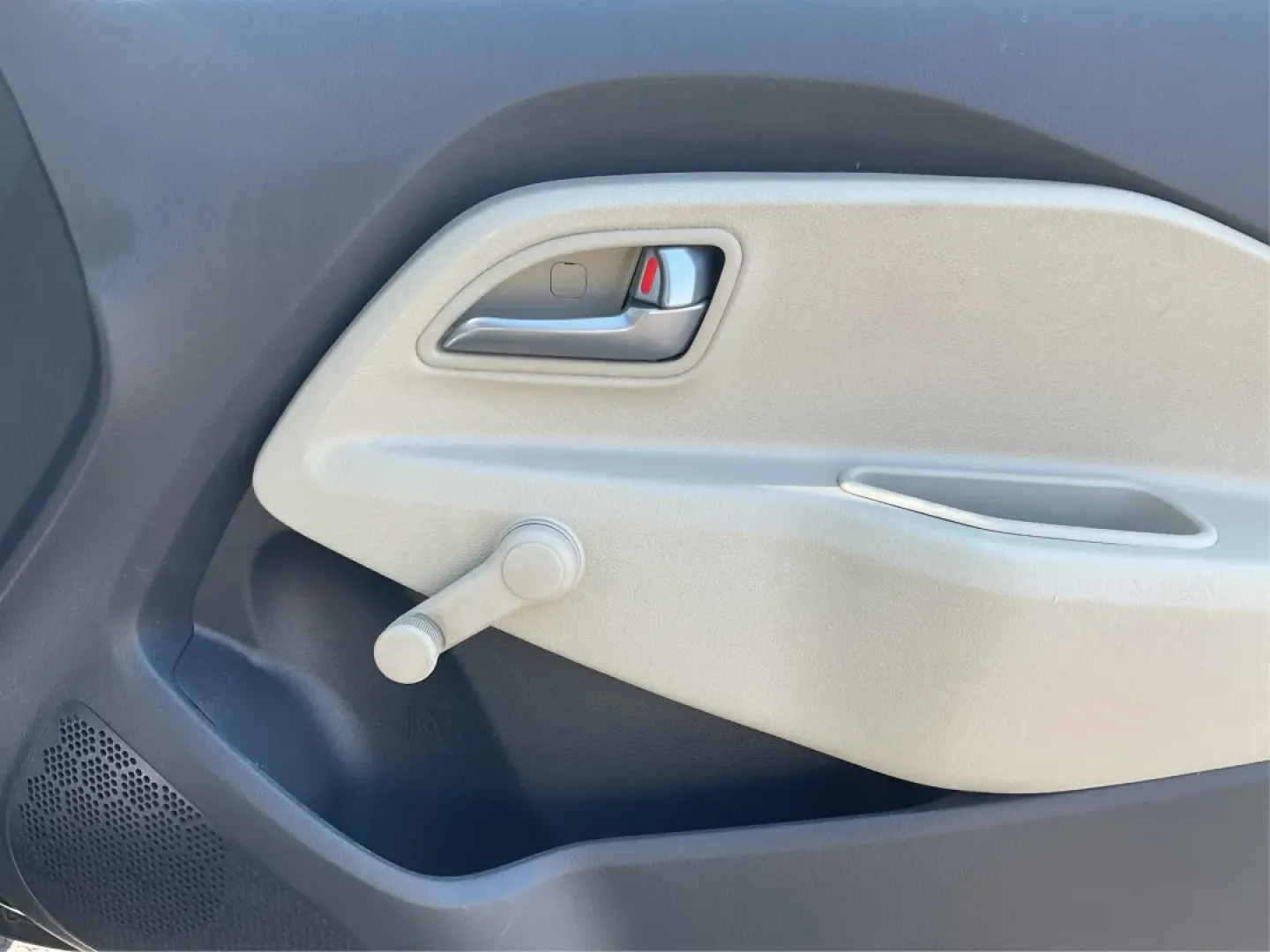 2013 Kia Rio LX (KNADM4A35D6) with an 1.6L I-4 gasoline direct injection engine, located at 1230 East Main St, Xenia, OH, 45385, (937) 908-9800, 39.688026, -83.910172 - Looking for a compact car that perfectly balances style, efficiency, and comfort? The 2013 Kia Rio LX is just what you need! Ideal for daily commutes, weekend getaways, or even as a reliable first car for young drivers, this sedan delivers a fantastic driving experience without breaking the bank. At - Photo#18