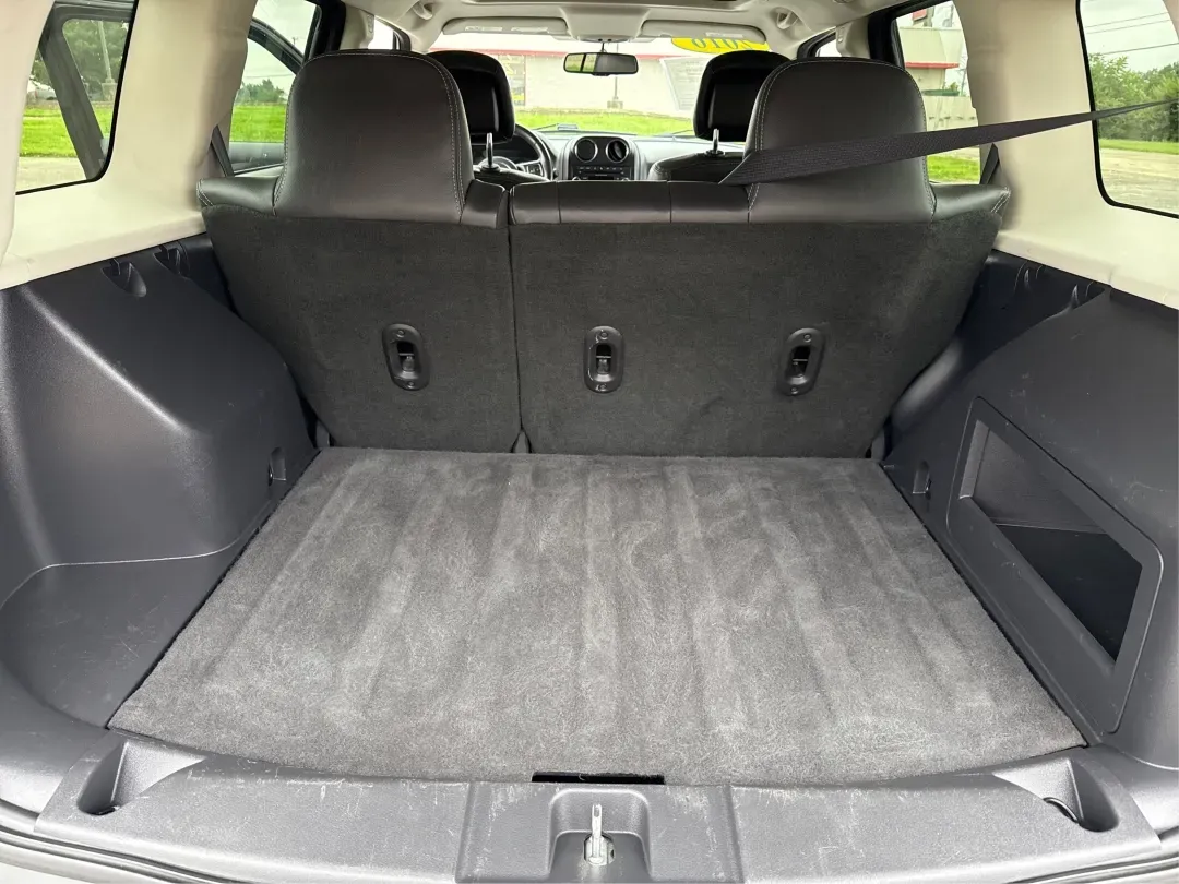 2016 Jeep Patriot High Altitude Edition (1C4NJRFB0GD) with an 2.4L I-4 DOHC engine, located at 401 Woodman Dr, Riverside, OH, 45431, (937) 908-9800, 39.760899, -84.123421 - **Explore Your Next Adventure in the 2016 Jeep Patriot High Altitude Edition!**<br /> <br /> Are you ready to elevate your lifestyle and embark on thrilling weekend adventures or effortlessly tackle your daily commute? The 2016 Jeep Patriot High Altitude Edition is the perfect SUV for those who crav - Photo#12